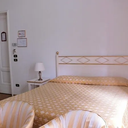 Michelangiolo 4*