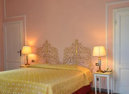 Michelangiolo Апарт-отель 3*